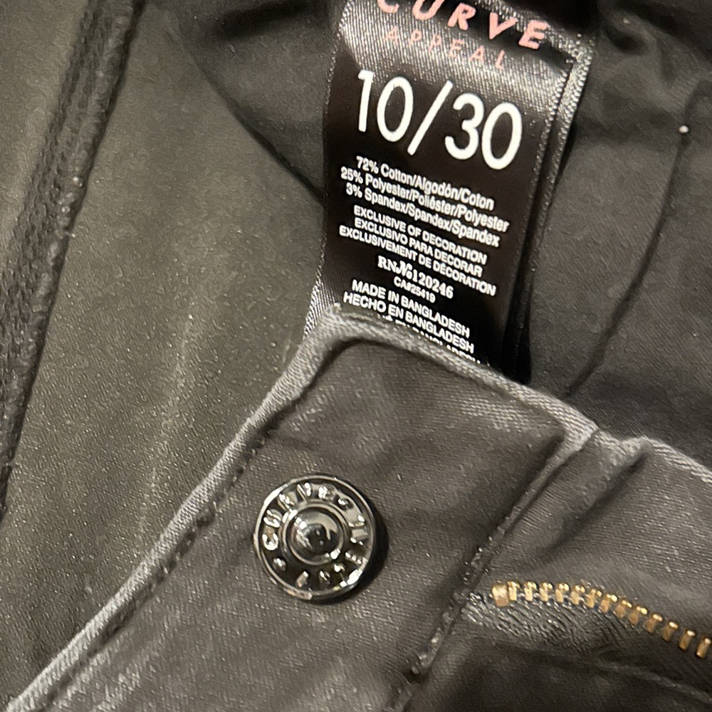 Curve Appeal. Black jeans. Size 10 - Picture 3 of 9